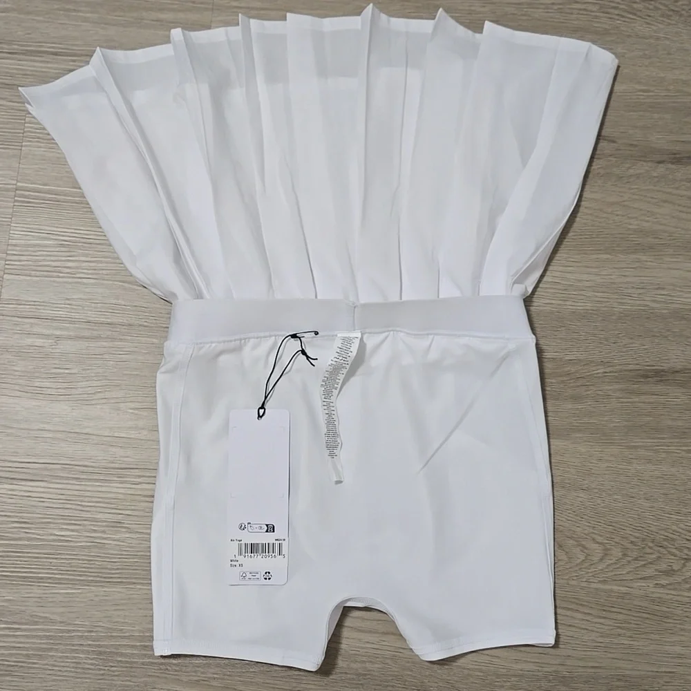 ALO Yoga Varsity Tennis Skirt In White, Size XS, NWT
